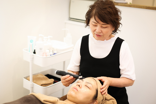 理容師免許取得、業界20年以上のキャリア